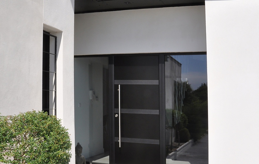 Notre gamme de portes d'entrée en ALU CLASSIQUE et CONTEMPORAINE à La Souterraine